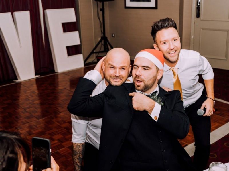 the fantastic singing waiters